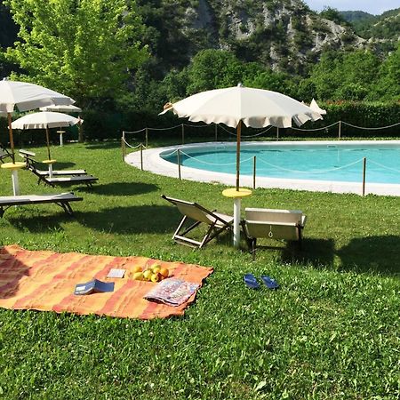 Apecchio Relais Valguerrieraゲストハウス エクステリア 写真