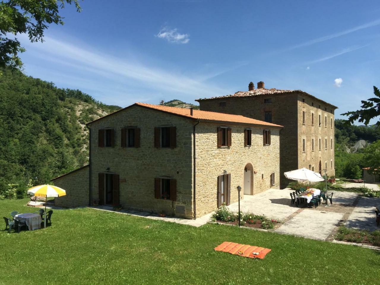 Apecchio Relais Valguerrieraゲストハウス エクステリア 写真