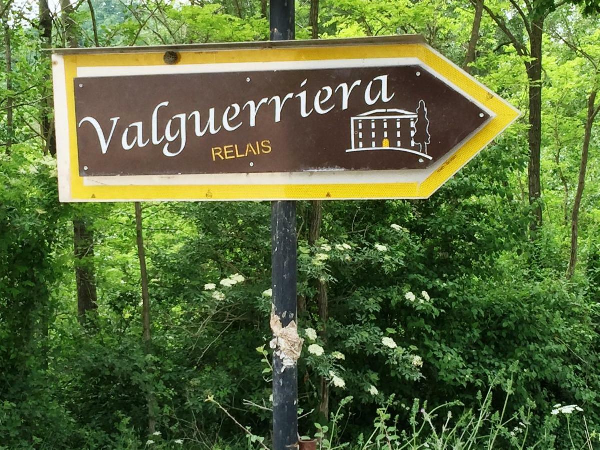 Apecchio Relais Valguerrieraゲストハウス エクステリア 写真