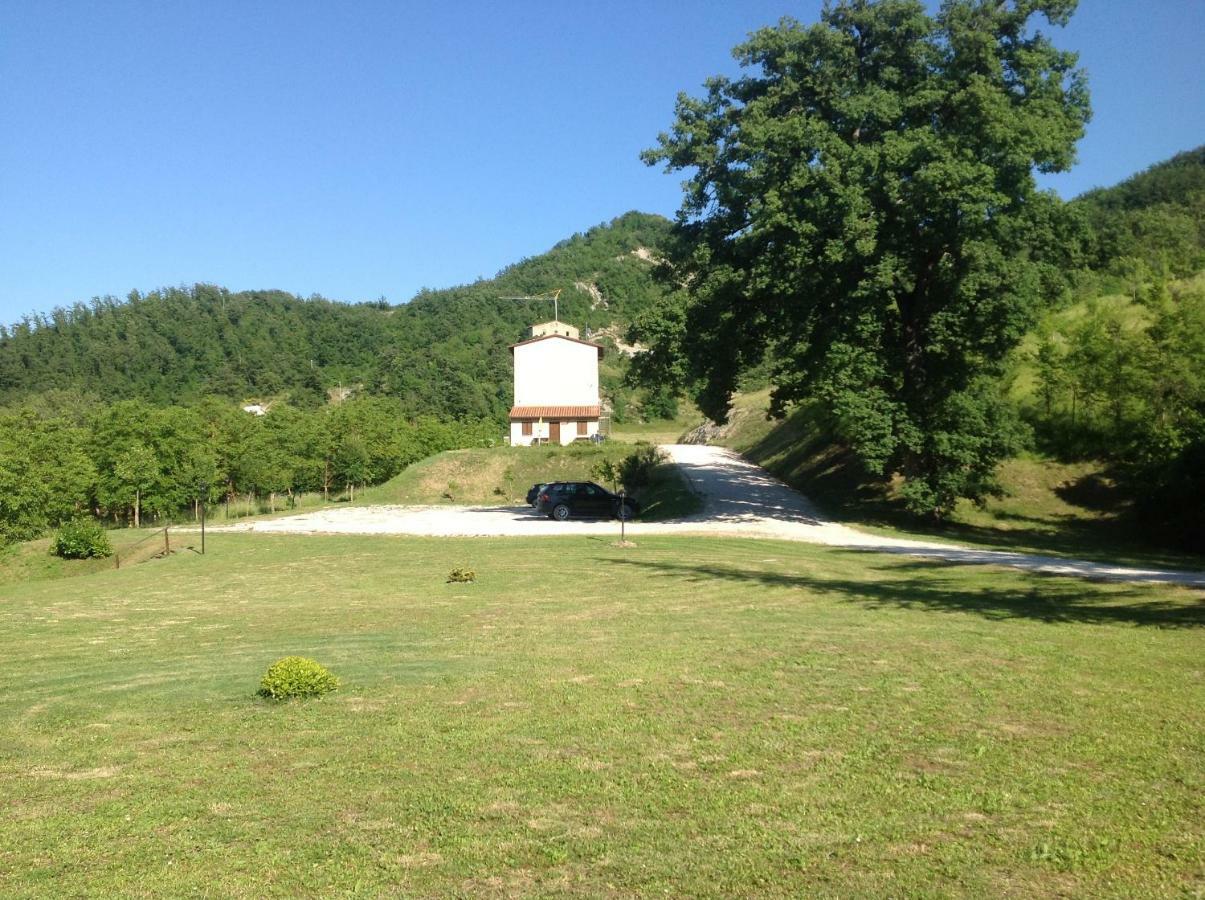 Apecchio Relais Valguerrieraゲストハウス エクステリア 写真